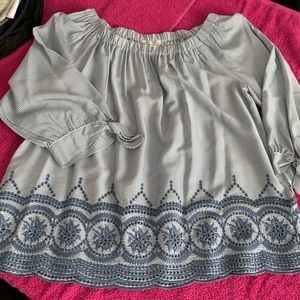 NWOT blouse size L